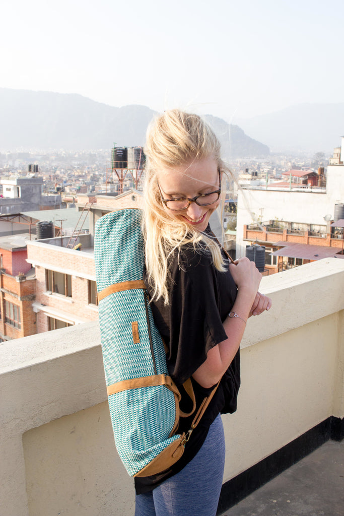 MUNIMUNI Aasha Zip Yoga Mat Bag by Woven Green Finer Pattern
