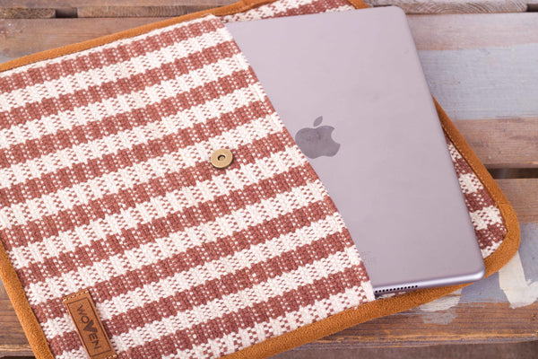 iPad Sleeve - Brown/ White Check Pattern - MuniMuni