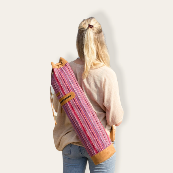 MUNIMUNI Aasha Top Yoga Mat Bag by Woven - Fuchsia Pink Recycle Pattern
