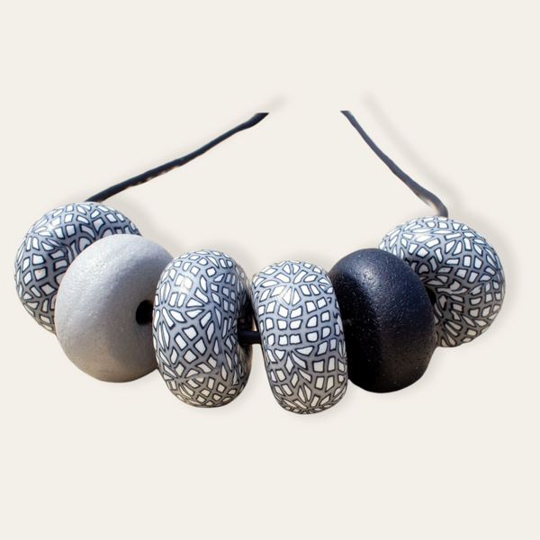 Rondelle - Grey/ White/ Black One Pattern 6 beads