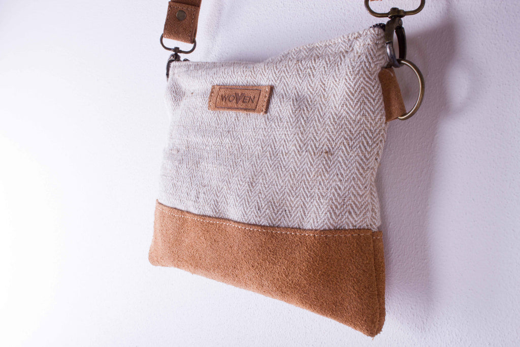 Zip Purse with Shoulder Strap - Natural Zig Zag - MuniMuni